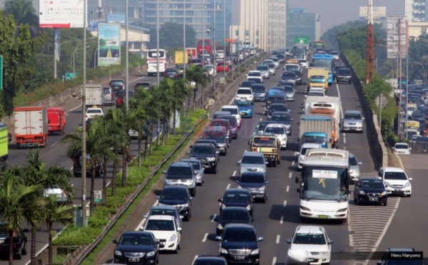 Kemacetan Panjang Tol JORR