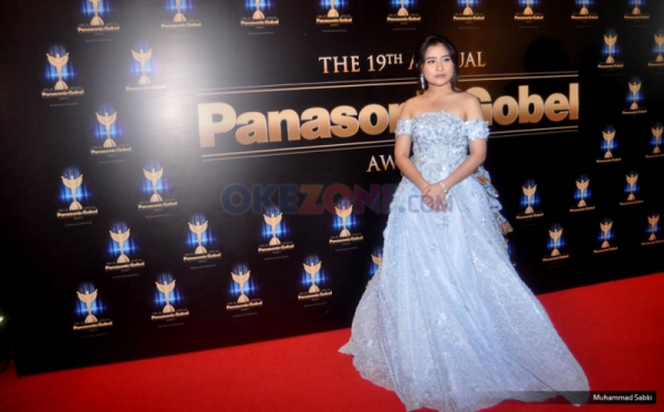 Kado Istimewa Prilly Raih Aktris Terfavorit Panasonic Gobel Awards 2016