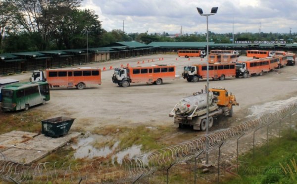 Begini Konvoi Bus Karyawan Freeport di Terminal Gorong Gorong Timika