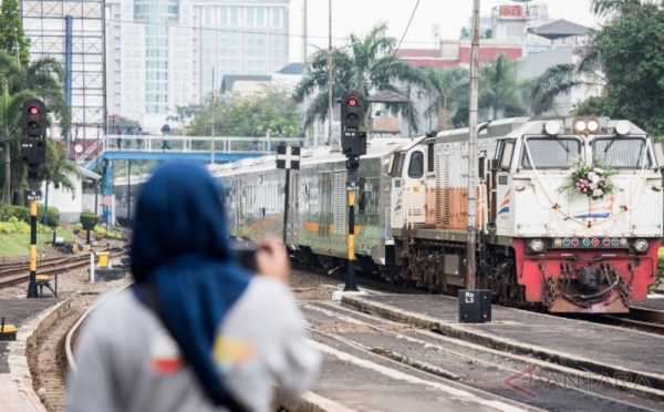 Perketat Keamanan Stasiun Kereta, Kemenhub Kaji Pemasangan 