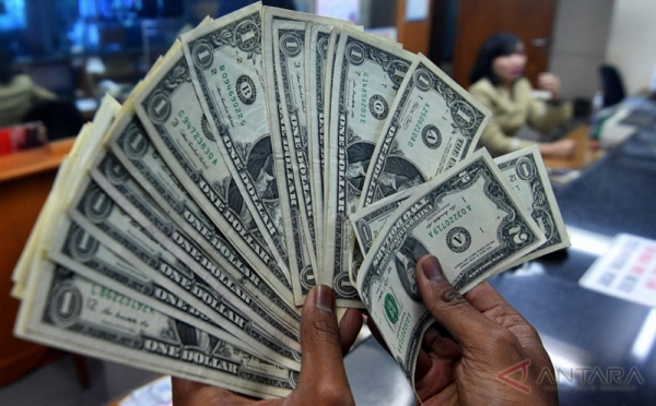 Rupiah Tak Berisiko Melemah ke Level Rp15.000 per Dolar AS