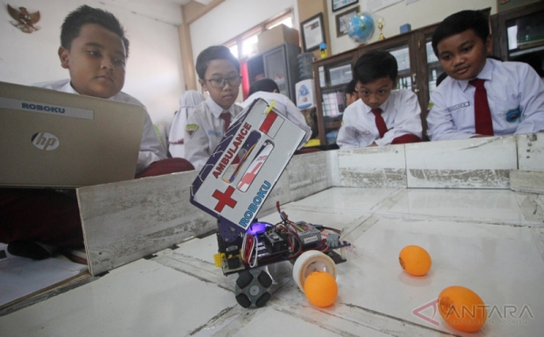 Patut Dibanggakan, Robot-Robot Karya Siswa SD Ini Harumkan Nama Indonesia