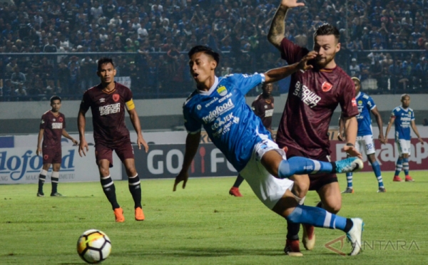 PSM Makassar Kalah Telak 0-3 di Markas Persib Bandung