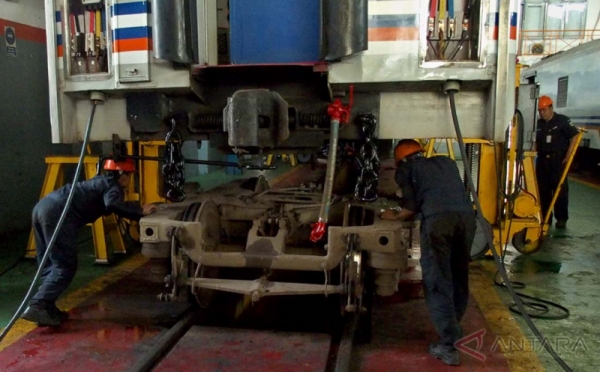 Perawatan dan Perbaikan Kereta Api untuk Angkutan Lebaran