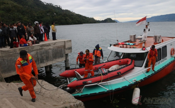 Basarnas Kembali Cari Korban Kapal Tenggelam di Danau Toba