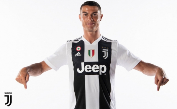 Begini Penampilan Cristiano Ronaldo Ber-jersey Juventus