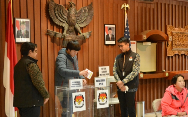 Antusiasme WNI Sukseskan Pelaksanaan Pemilu 2019 di TPS San Francisco