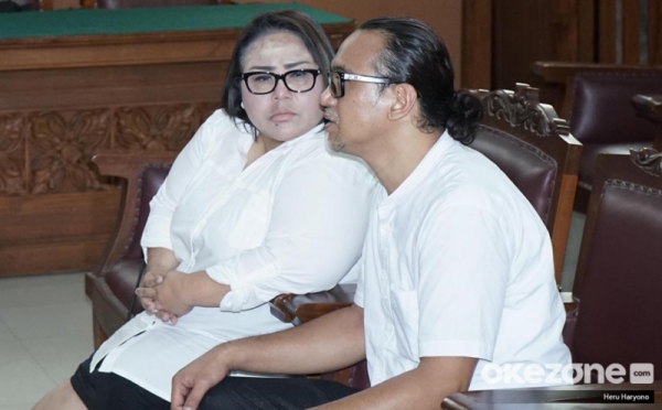 Kasus Narkoba, Nunung dan Suami Divonis 1,5 Tahun Rehabilitasi 