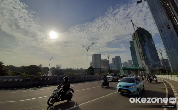 Setelah Diguyur Hujan Kemarin, Langit Jakarta Pagi Ini Cerah