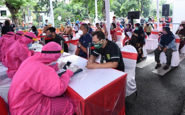 Bin Swab Test Massal Ratusan Pasien Positif Covid 19 Di Surabaya Okezone News