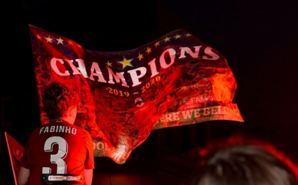 Suporter Liverpool Rayakan Gelar Juara The Reds